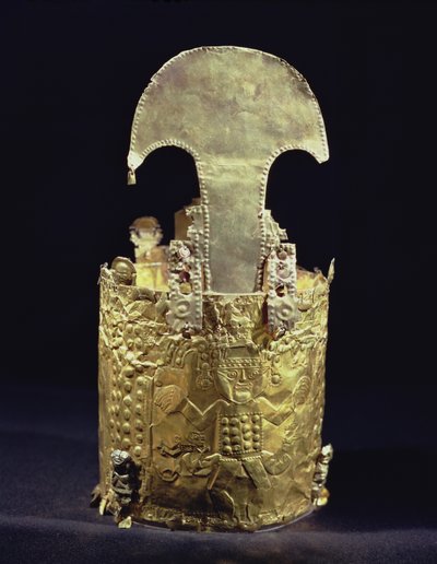 Crown, Chimu (gold) 作： Pre Columbian